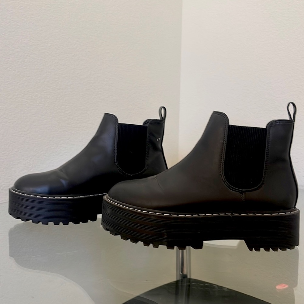 Black Platform Slip On Boots